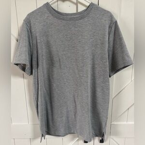 ALO Yoga Chill Short Sleeve Top Size M Atlantic Gray